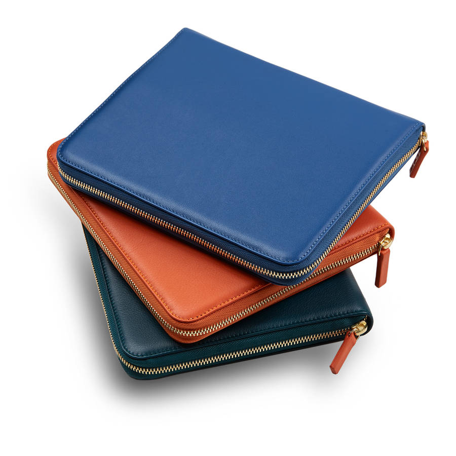 luxury travel tech case by stow