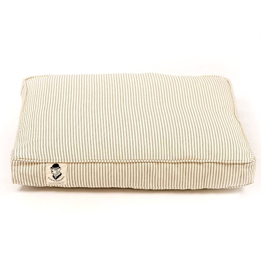 dog crate cushion bed by lords & labradors