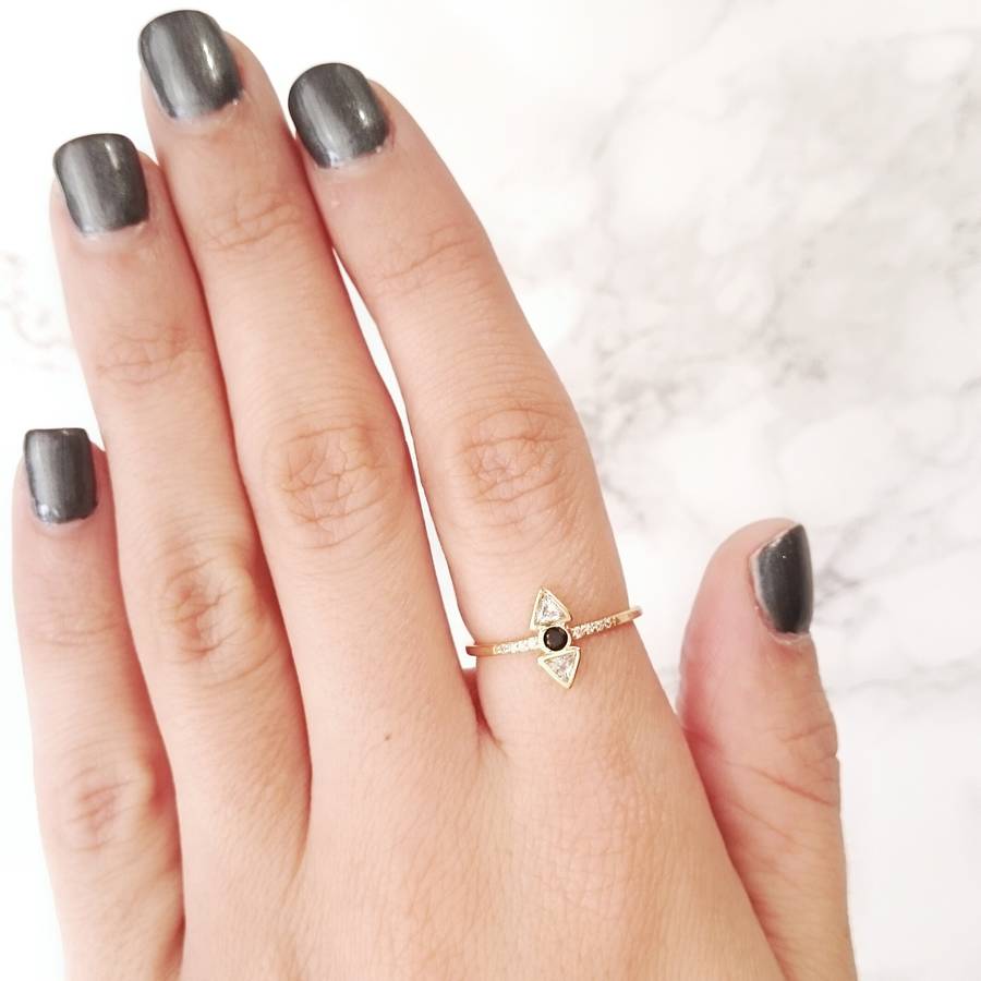 minimalist geometric ring by staxx