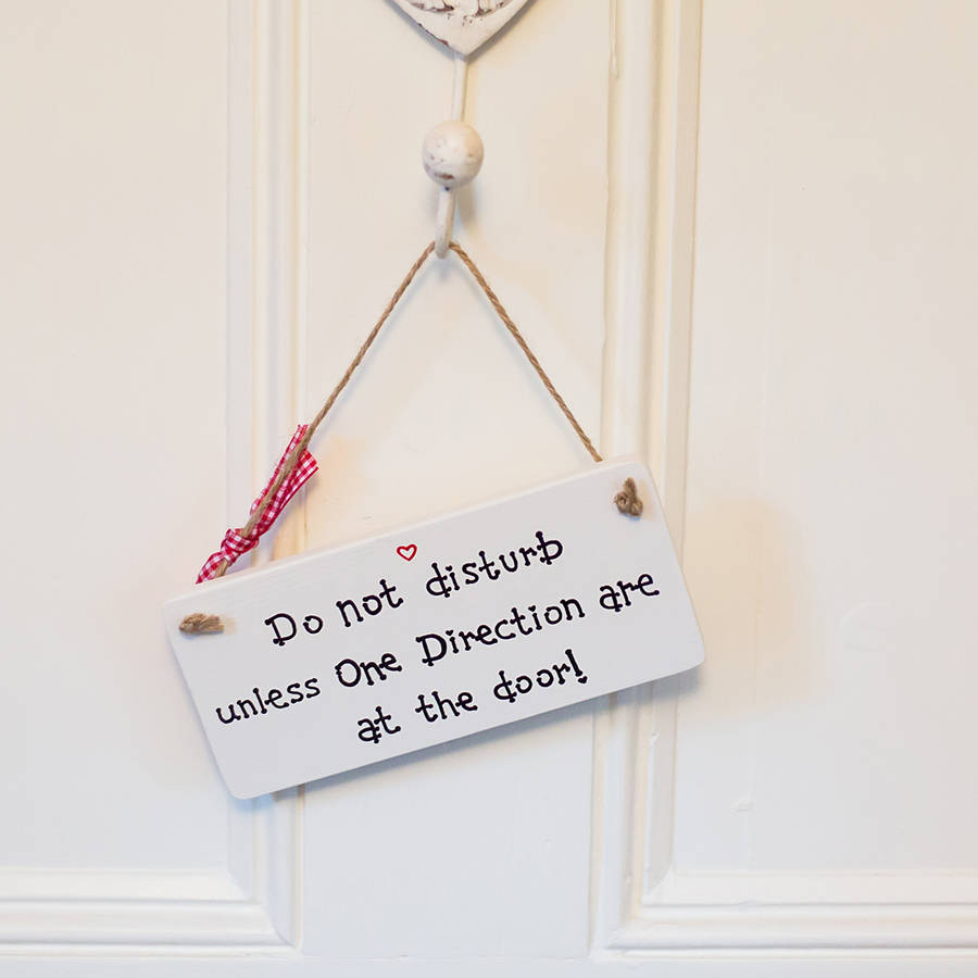 personalised door hanger/sign by siop gardd