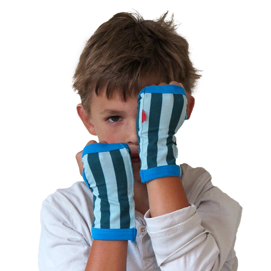 kids fingerless gloves by redurchin