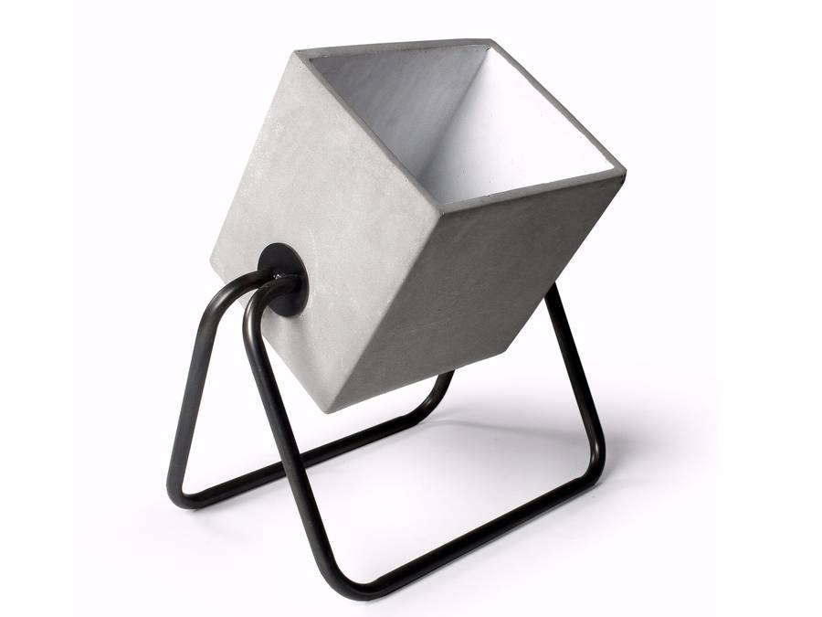 concrete floor lamp by grattify