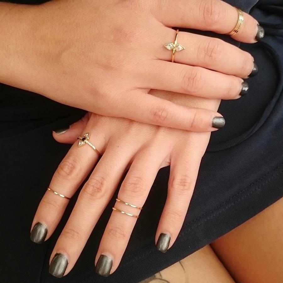 minimalist geometric ring by staxx