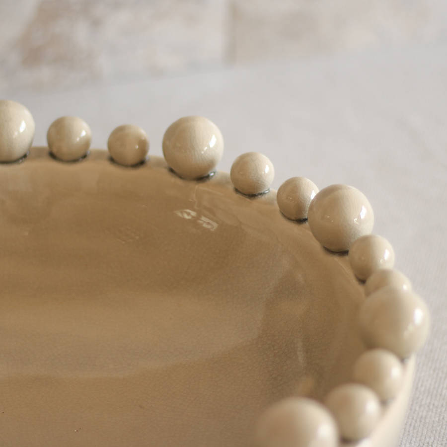 cream ceramic bowl