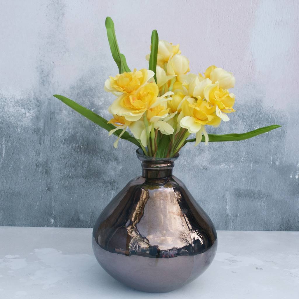 daffodils in bowl glass vase by abigail bryans designs