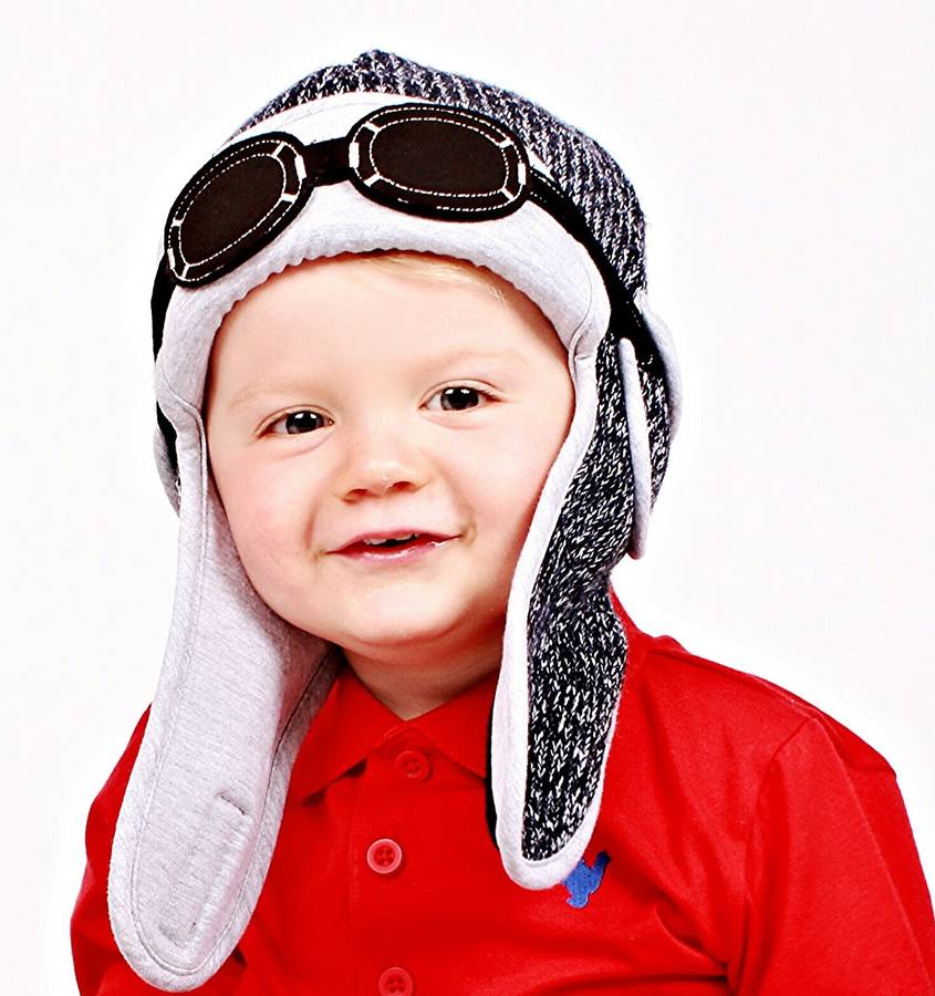 baby’s winter pilot hat with goggles navy blue by mylittleduckling