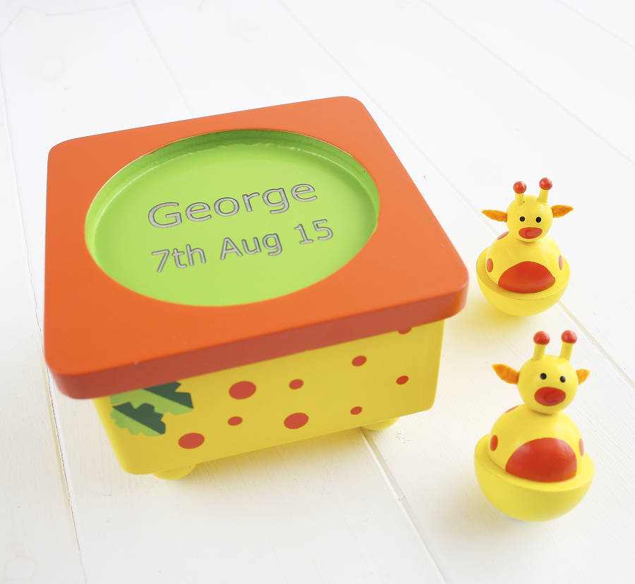 giraffe baby gift basket by snuggle feet