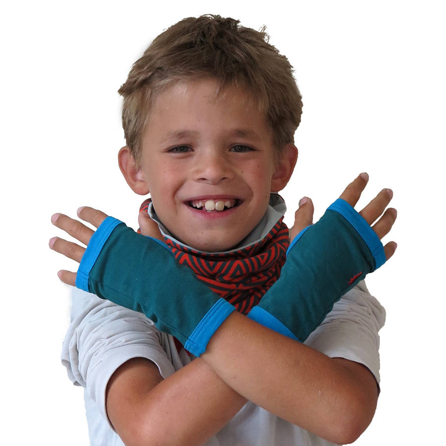 kids fingerless gloves by redurchin