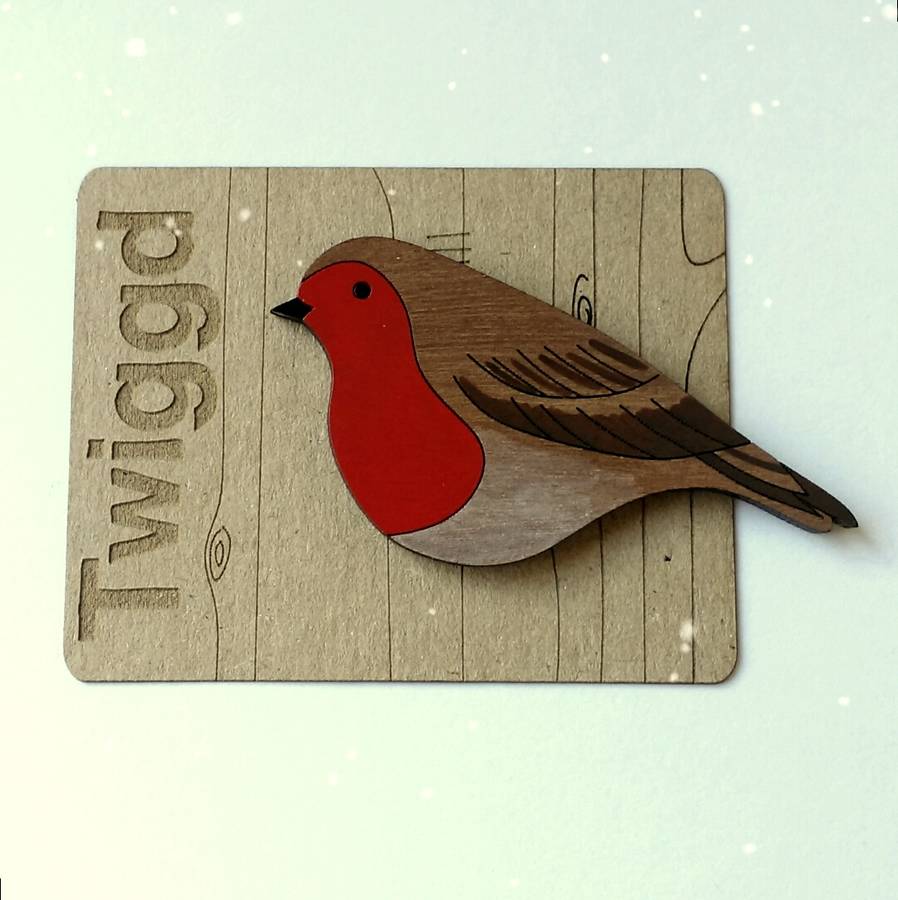 wooden robin brooch by twiggd