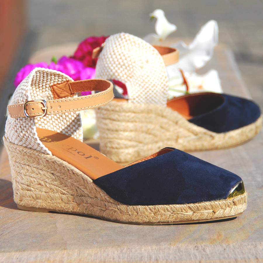 closed toe wedge heel espadrilles