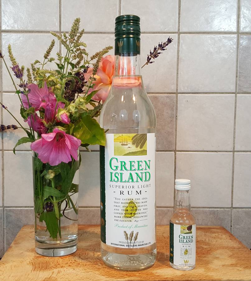 green island superior light rum with a 5cl miniature by green island