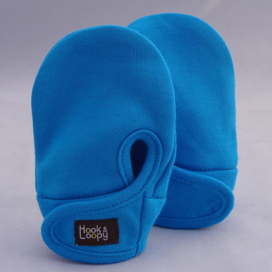 baby boy scratch mittens sky blue by hook & loopy