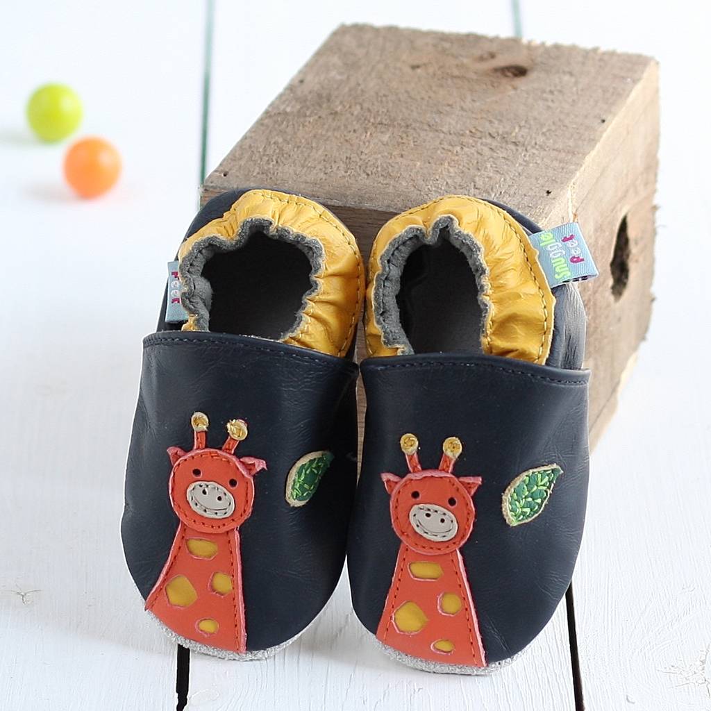 giraffe baby gift basket by snuggle feet