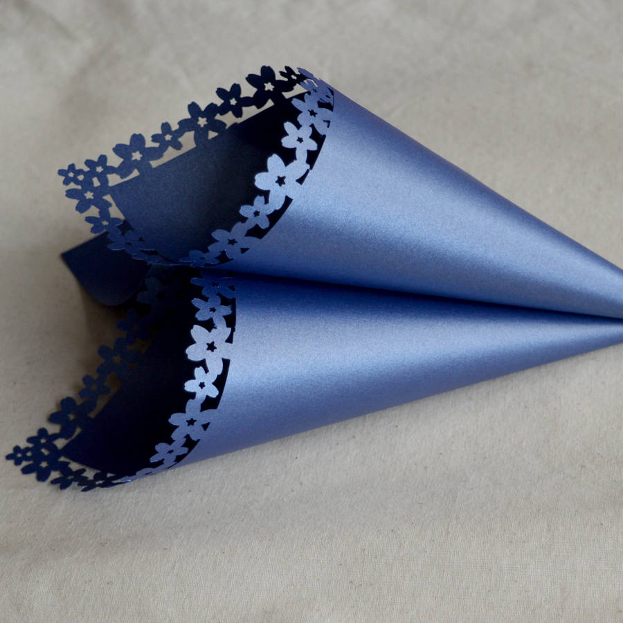blue/navy confetti cones with large heart edge by pink and turquoise