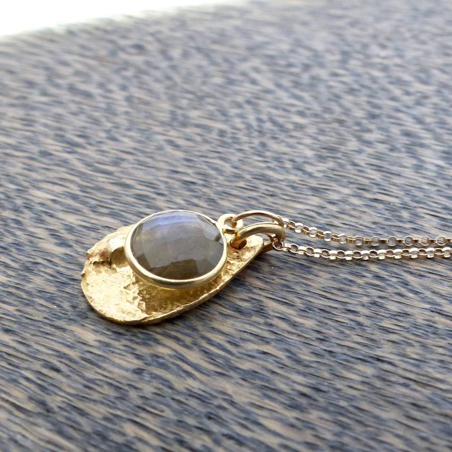 Precious necklace Clearance