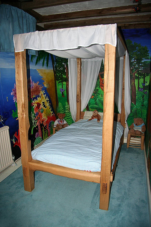 Perfect Four poster end side 600 x 900