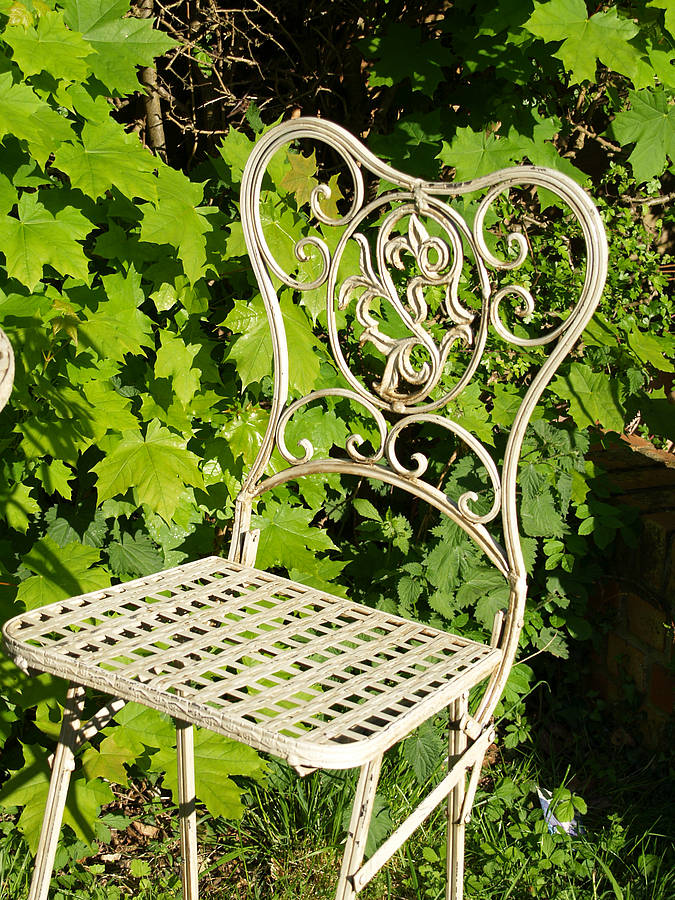 antique cream bar table and chairs by xxxxxxxxxxx