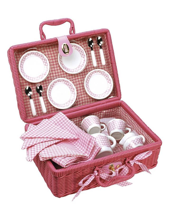 picnic tea set by oskar & catie