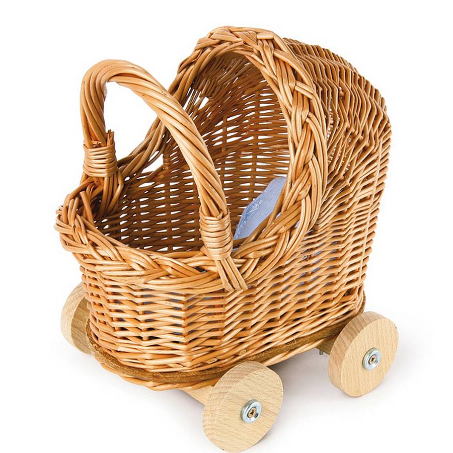 wicker pram