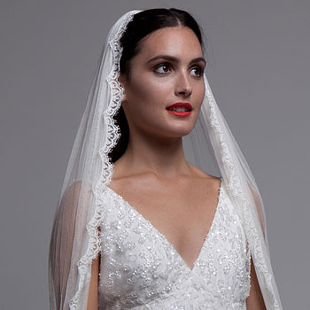 tulle and chantilly review