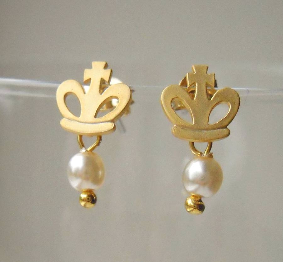 crown earrings by la belle et la bete