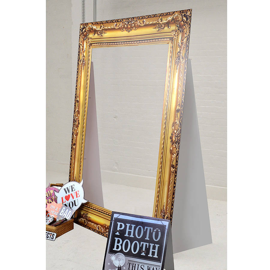 Portrait Photo Booth Frame - FormDecor