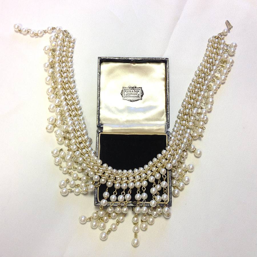 vintage 1950s pearl bib necklace by iamia