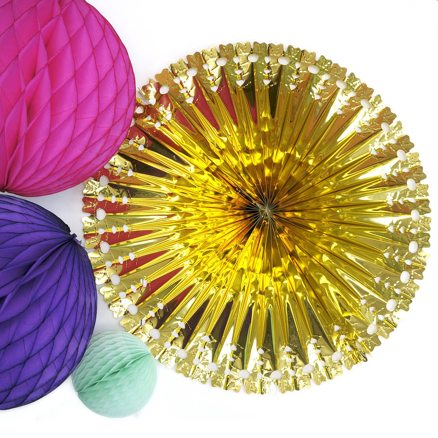 metallic fan decoration by peach blossom