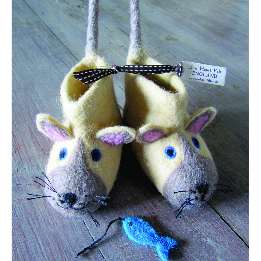 felt cat slippers