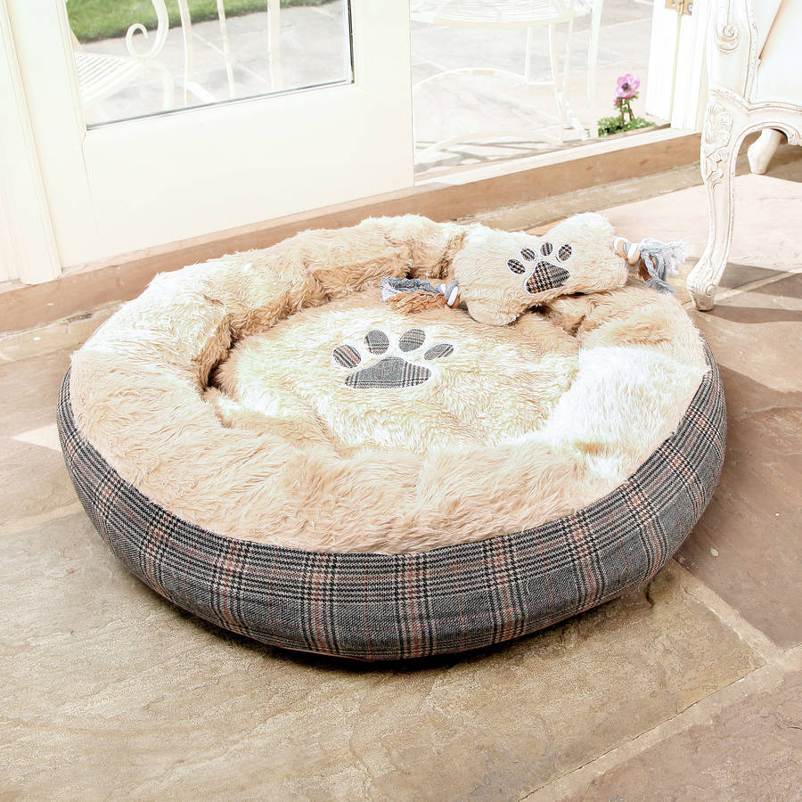 donut pet bed by noah's ark