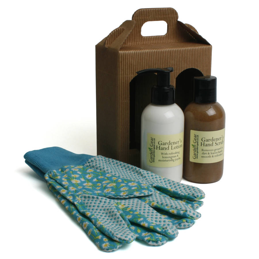 gardener's hand scrub and lotion gift set by garden gear