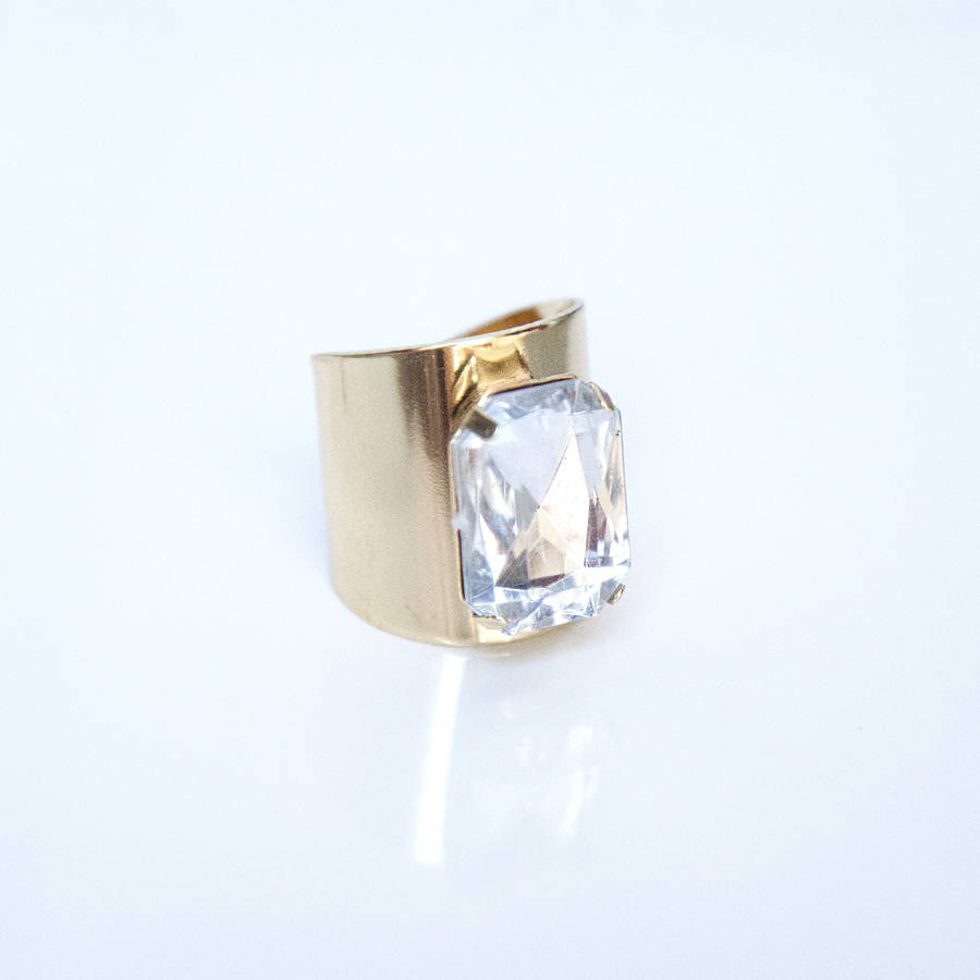 gold gem ring by junk jewels