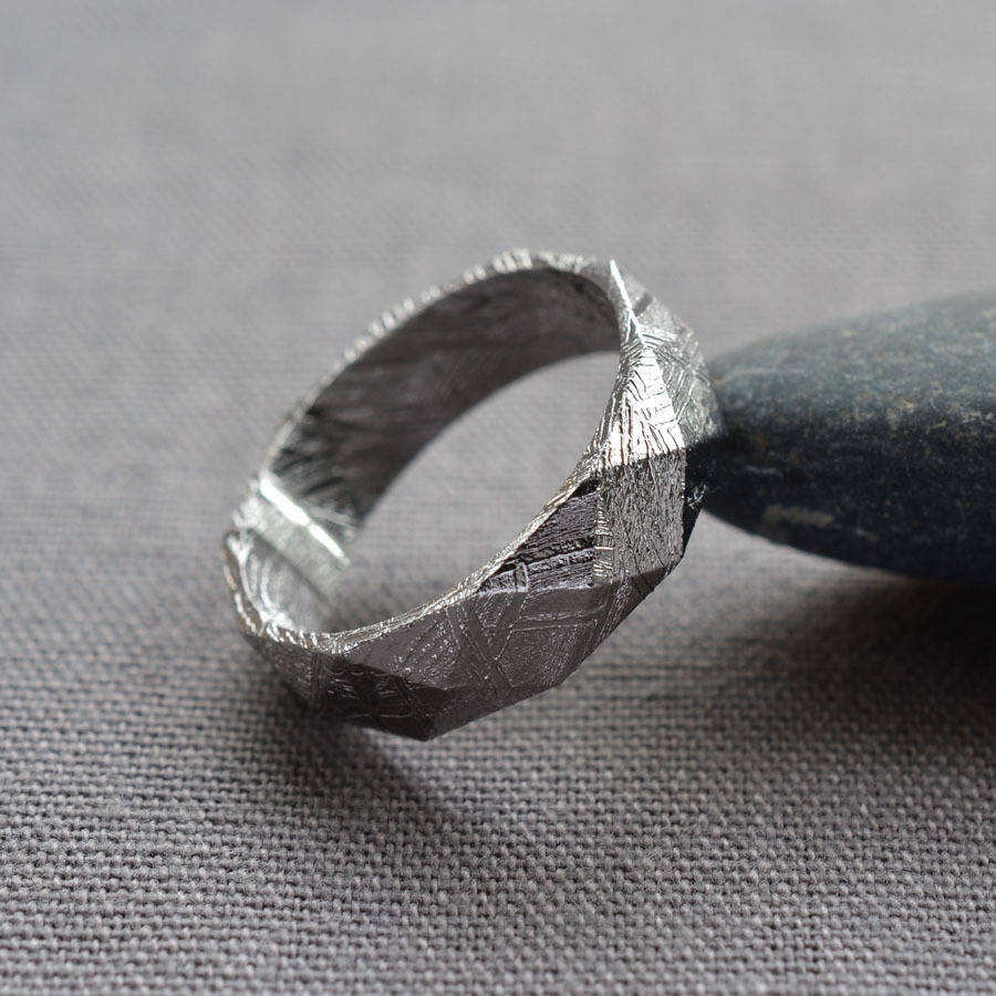 Meteorite wedding rings uk