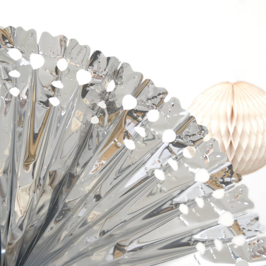 metallic fan decoration by peach blossom