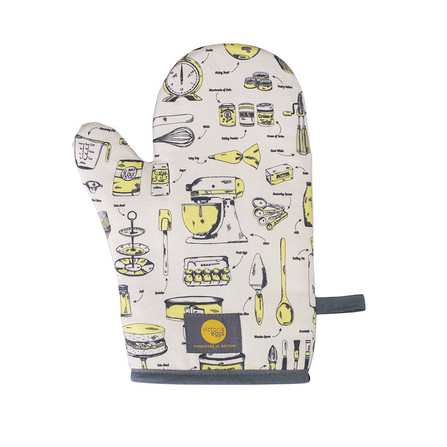 baking delight oven mitt by victoria eggs