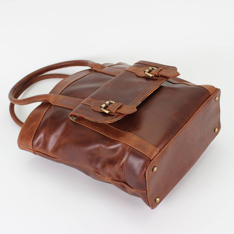 leather pocket tote