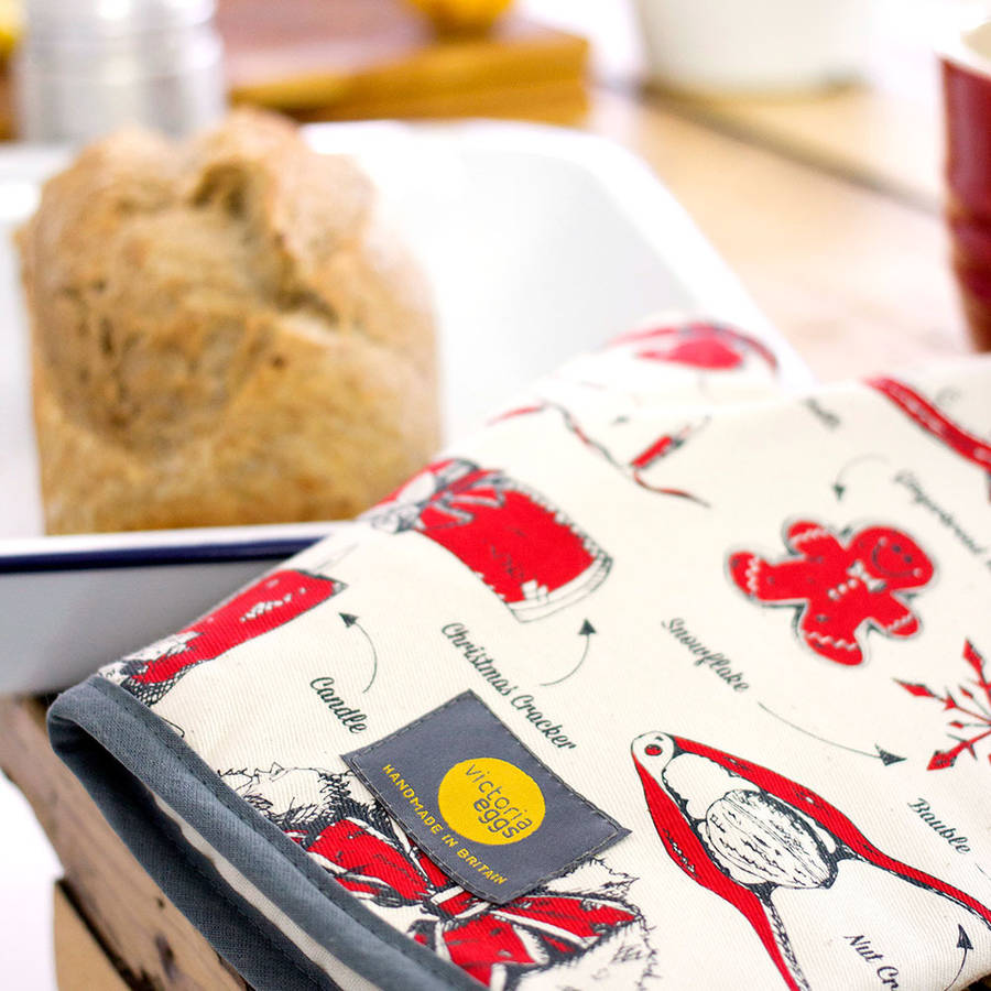 christmas delights oven mitt by victoria eggs