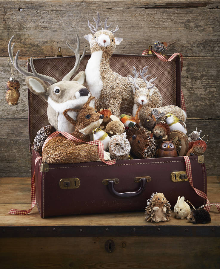 wall hanging reindeer head by the christmas home