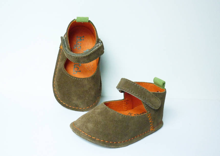 haylie soft sole baby shoes by hug and hatch
