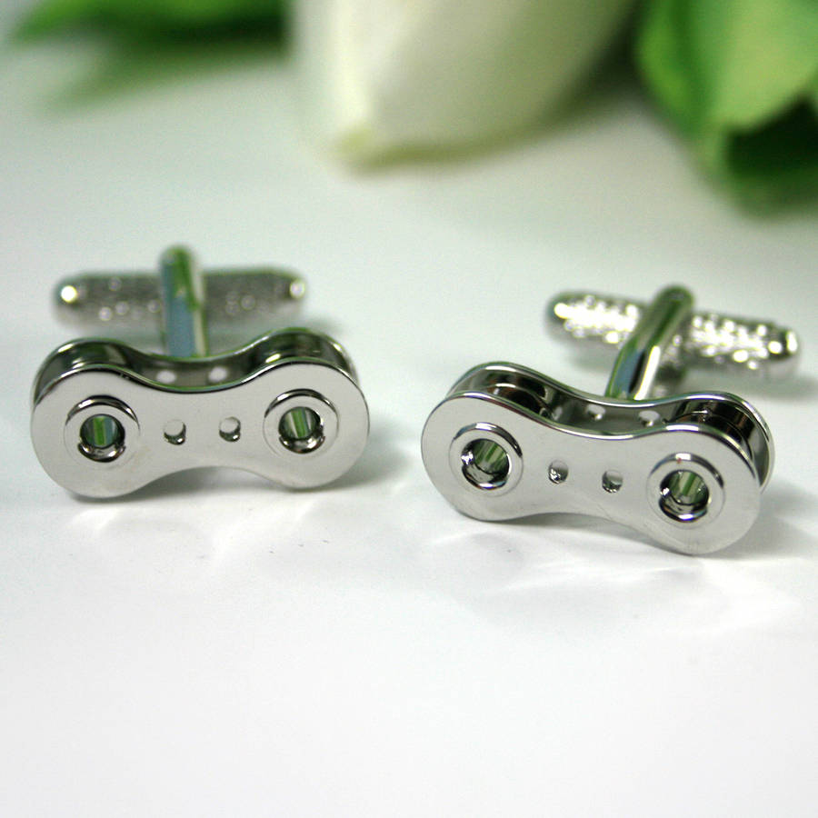 bicycle chain link cufflinks by a type of design