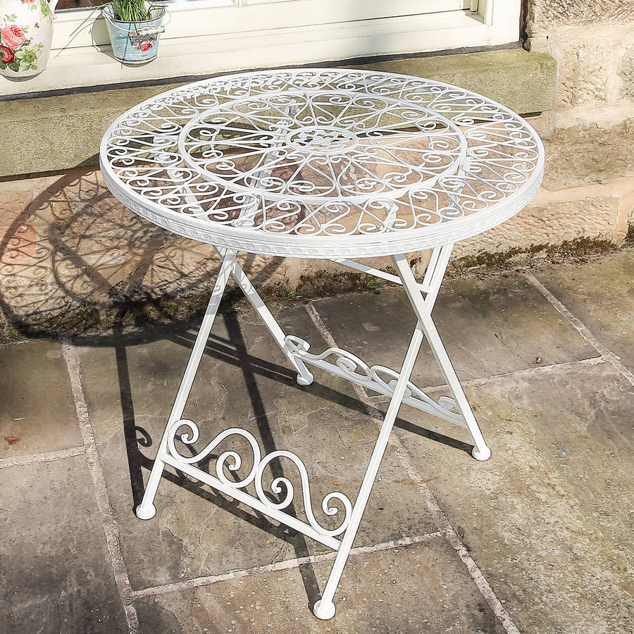 country cottage three piece bistro set by dibor