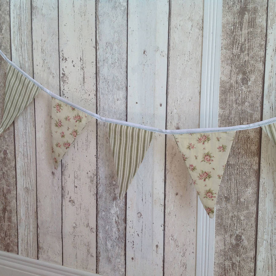 vintage style bunting by splendiddressingupbox