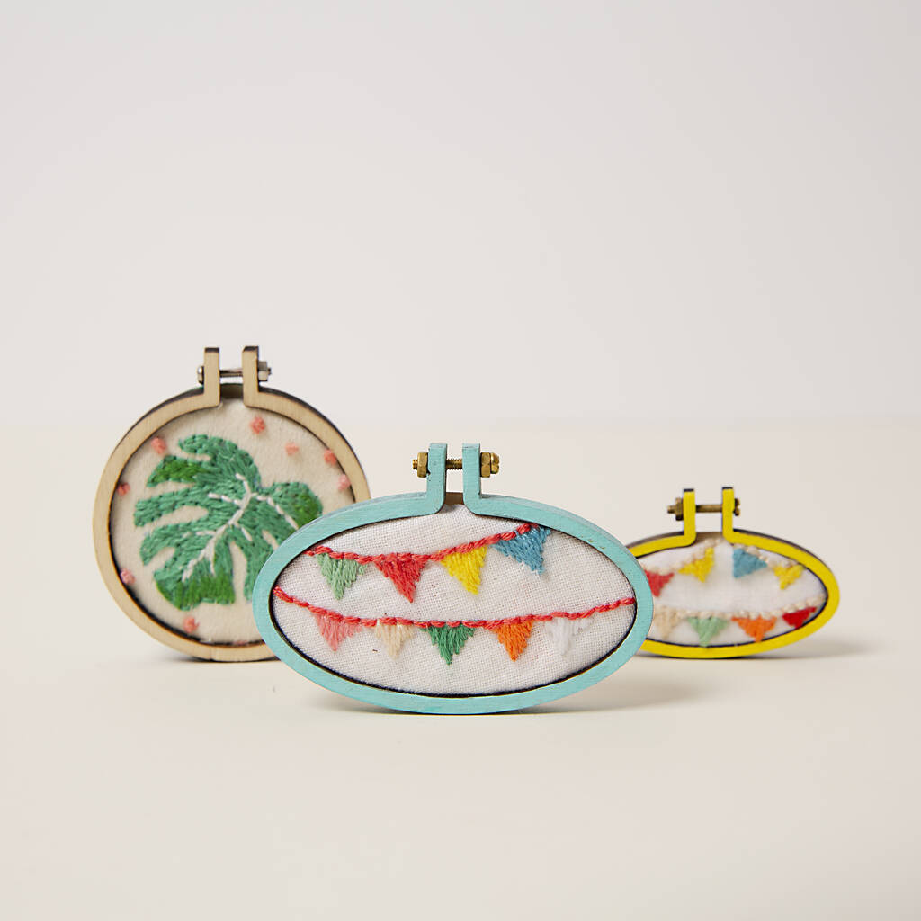 Jesse C. Mault art kit with mini hoops by johny todd  notonthehighstreetcom