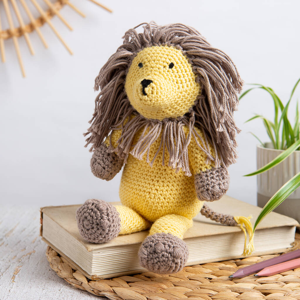 Arthur The Lion Easy Cotton Crochet Kit, 1 of 7