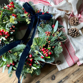 Christmas Berry And Foliage Wreath, 7 of 12