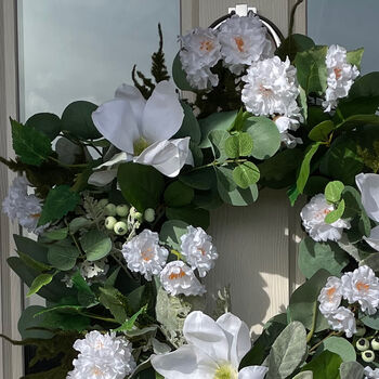 Halo Faux Flowers Wreath, 3 of 3