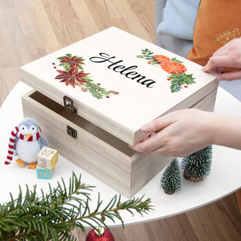 Personalised Festive Garland Christmas Eve Box, 6 of 12