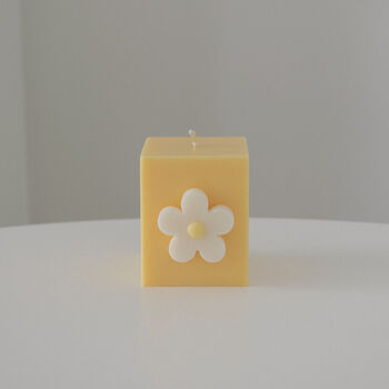 Daisy Soy Wax Candle, 4 of 7