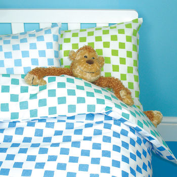 Chequers Bed Linen Set, 2 of 3