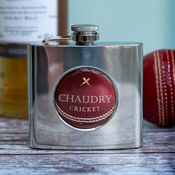 Personalised Cricket Hip Flask, 3 of 4